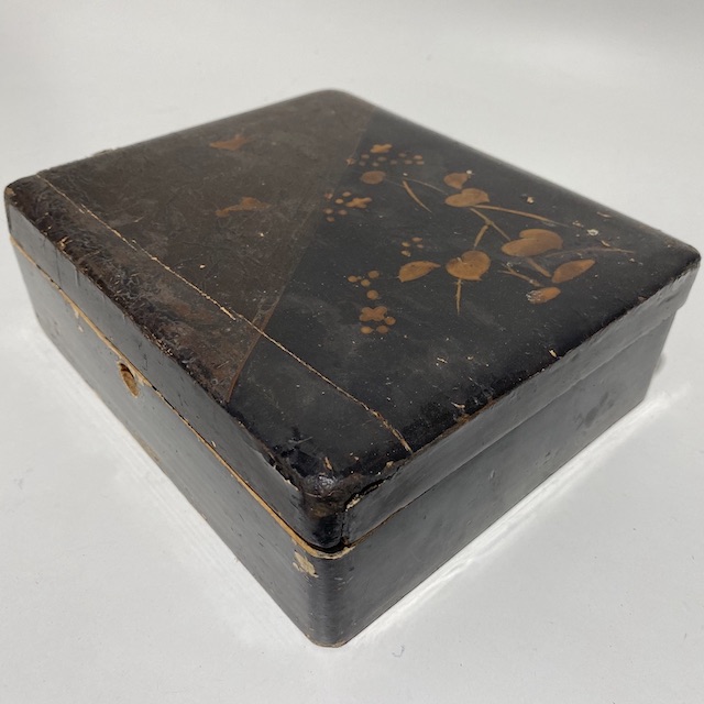 BOX, 1920s w Lacquered Trinket or Jewel - Dark
